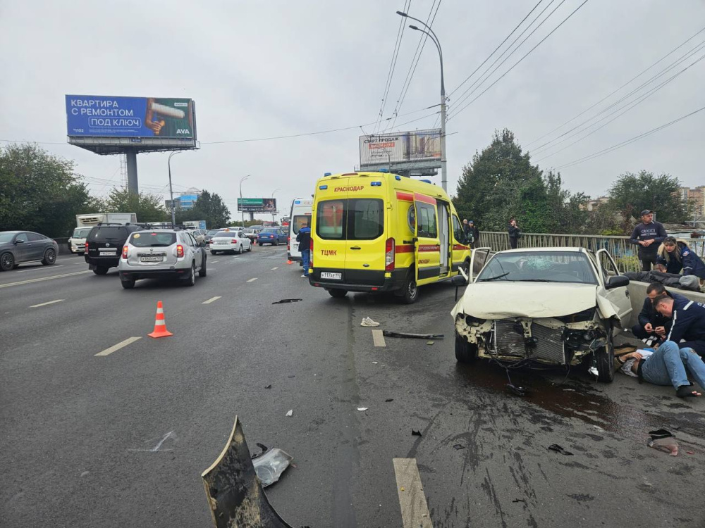 Прокуратура выясняет подробности ДТП на Северном мосту в Краснодаре