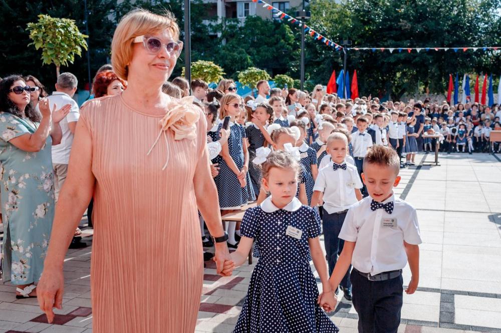 Школы Кубани примут около 80 тысяч первоклассников