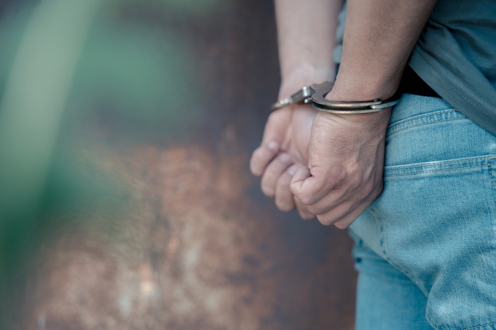 В Анапе задержали мужчину, показывающего гениталии девочкам