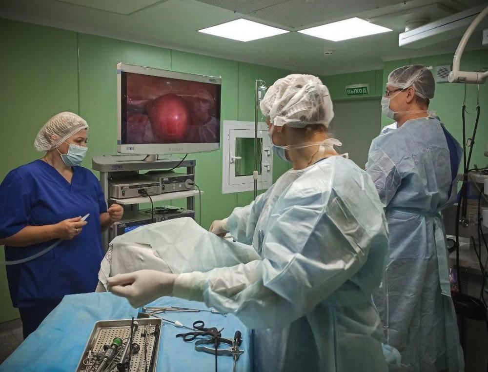 Врачи Краснодара удалили пациентке 18-сантиметровую опухоль