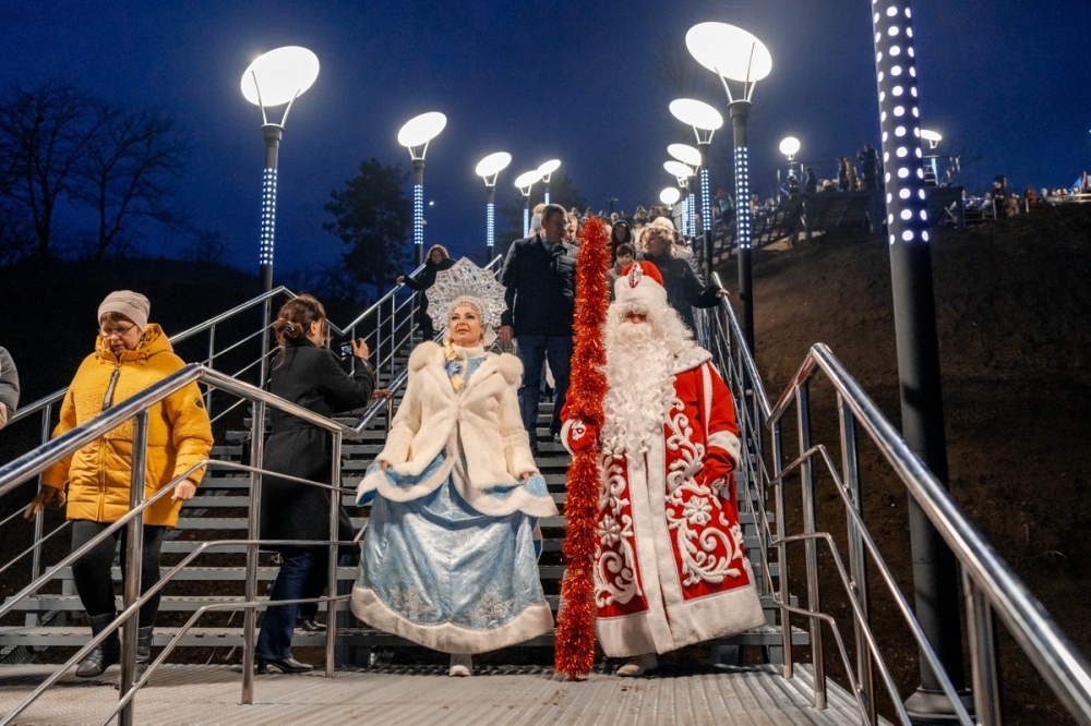 Наличие посоха и Снегурочки обязательно: какие требования предъявляют к Дедам Морозам на Кубани