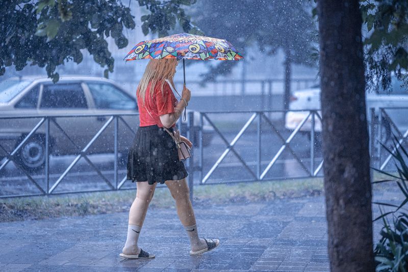 Лето на Кубани начнется с ливней и шквалистого ветра