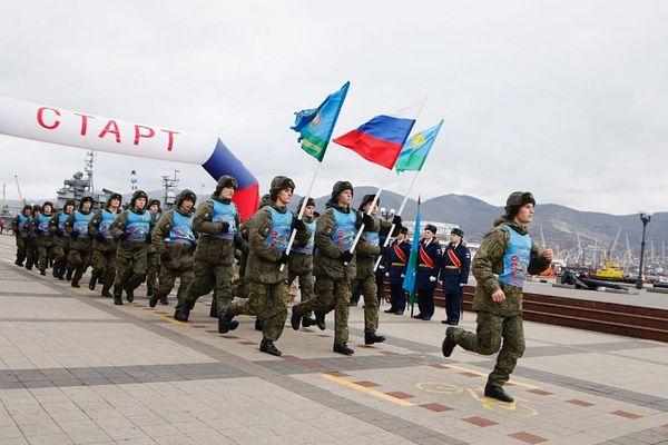 Марш-бросок десантников стартовал в Новороссийске