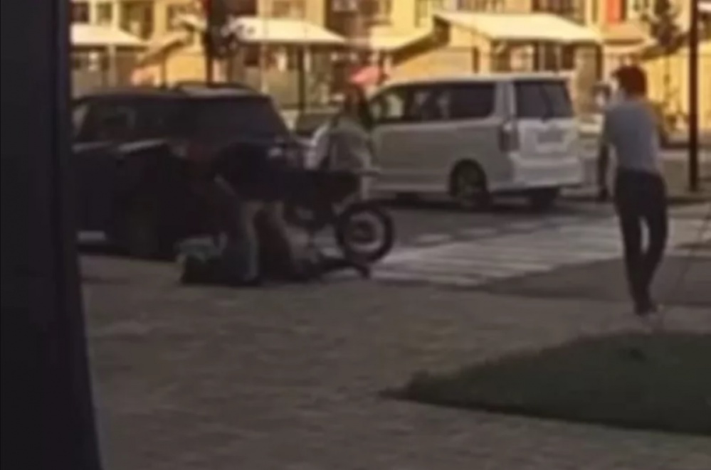 Замешкался и попал под горячую руку: за что краснодарец напал на юного мотоциклиста 