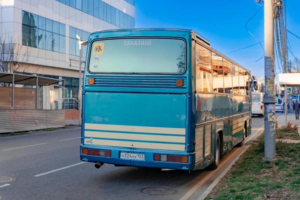 Туроператоры начали отменять автобусные туры в Краснодарский край