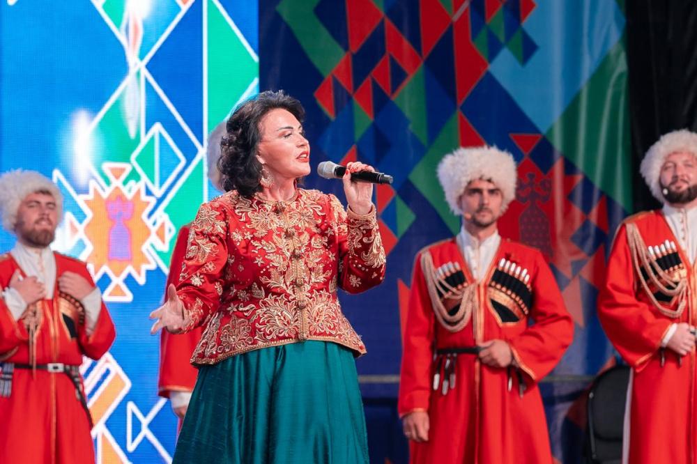В Краснодаре прошел концерт Надежды Бабкиной