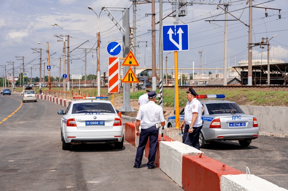 Водитель и пассажир легковушки погибли в лобовом ДТП под Армавиром