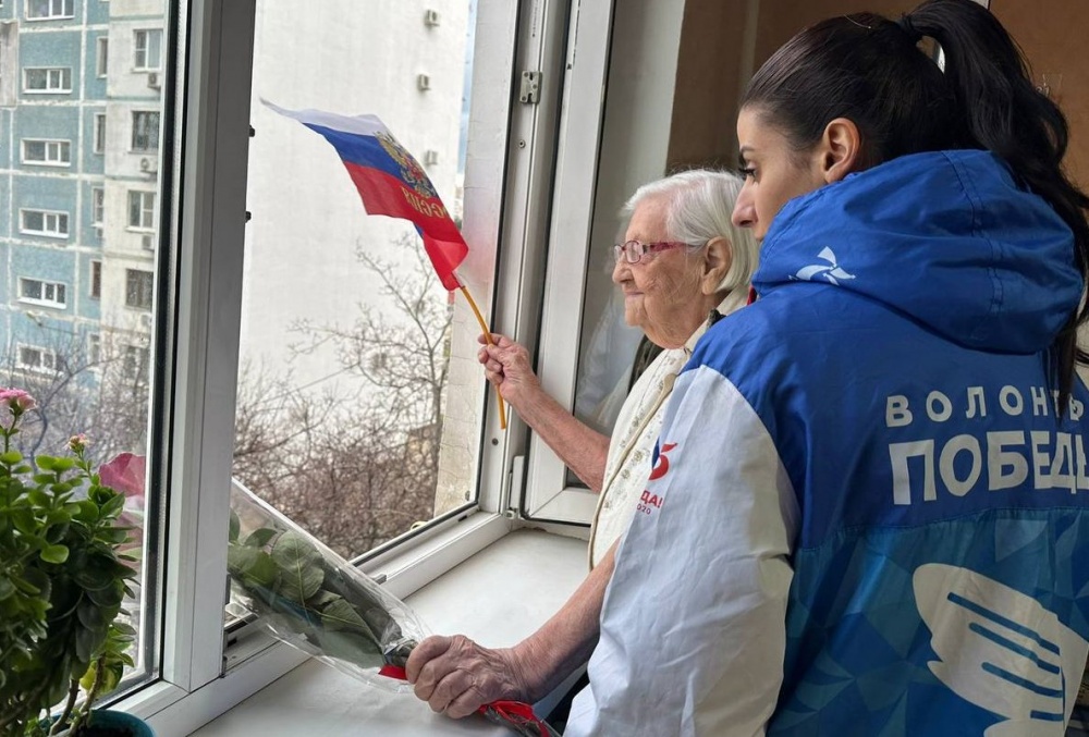 Персональные парады для ветеранов-малоземельцев прошли в Новороссийске