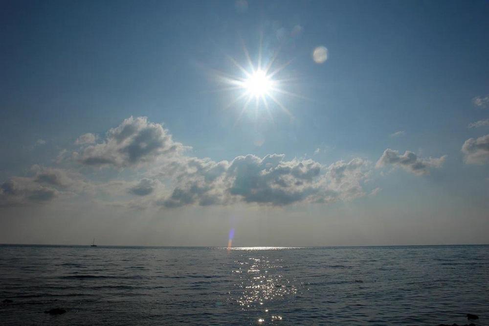 Из-за жары Черное море будет остывать дольше обычного