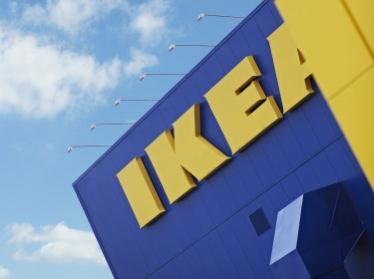 Сковородки, шкафы и акулы: краснодарцы готовятся к прощальной распродаже от IKEA