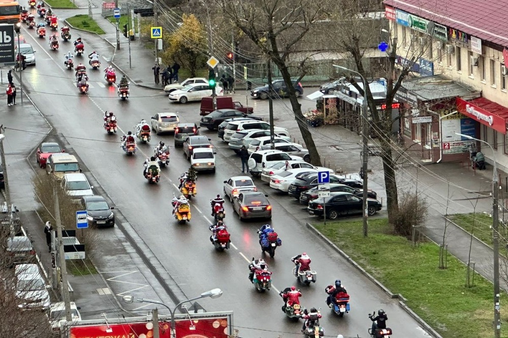 Мотопробег Дедов Морозов прошел в Краснодаре