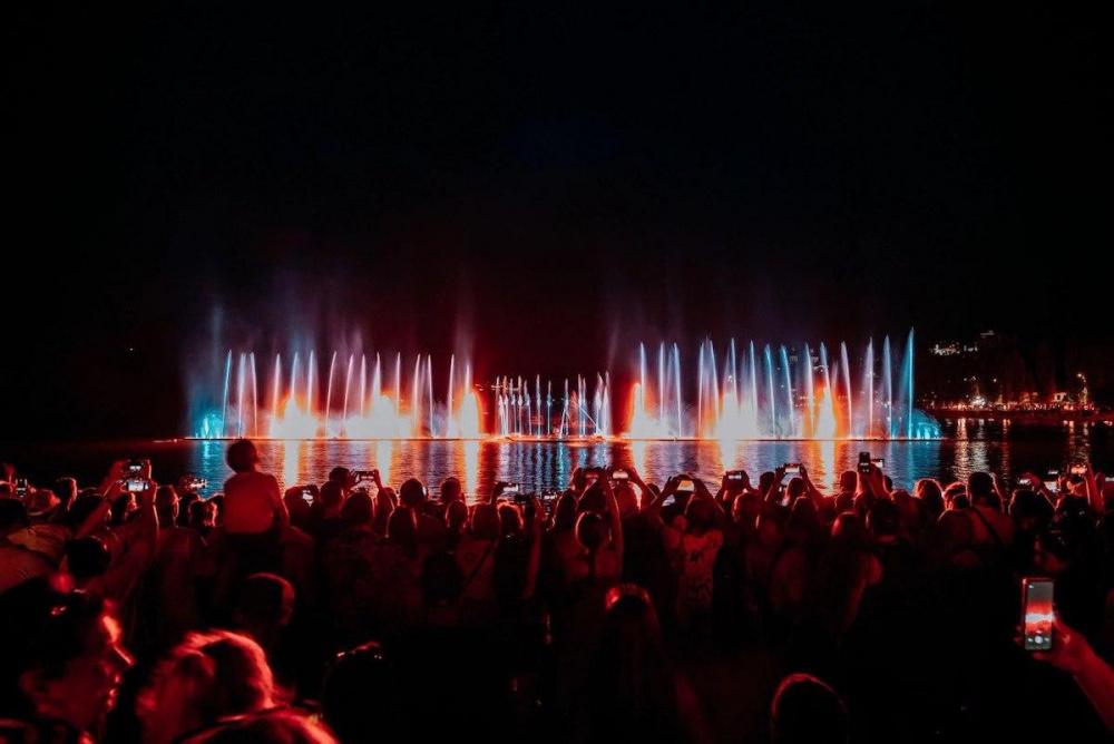 Финальное в этом году шоу фонтанов состоится в Абрау-Дюрсо