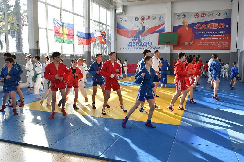 Спортивный зал для занятий дзюдо и самбо открылся в Сочи