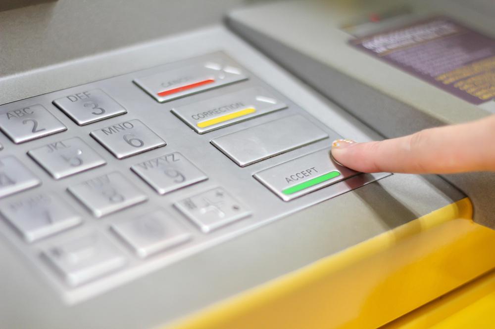 В России количество банкоматов сократилось на 60 тысяч