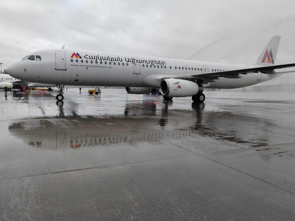 В Сочи прибыл первый самолет новой авиакомпании из Еревана