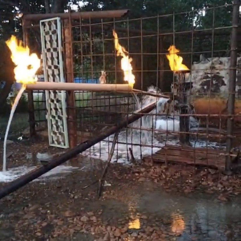 Огненная вода: в Апшеронском районе загорелся источник с йодобромной водой