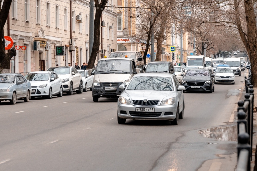 В Госдуму внесли законопроект об отмене транспортного налога