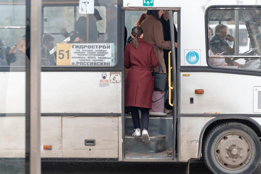В Краснодаре 12 частных перевозчиков повысят стоимость проезда в маршрутках к 8 февраля