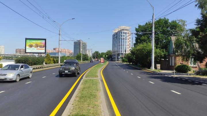 Улицу Кубанскую Набережную отремонтировали в Краснодаре