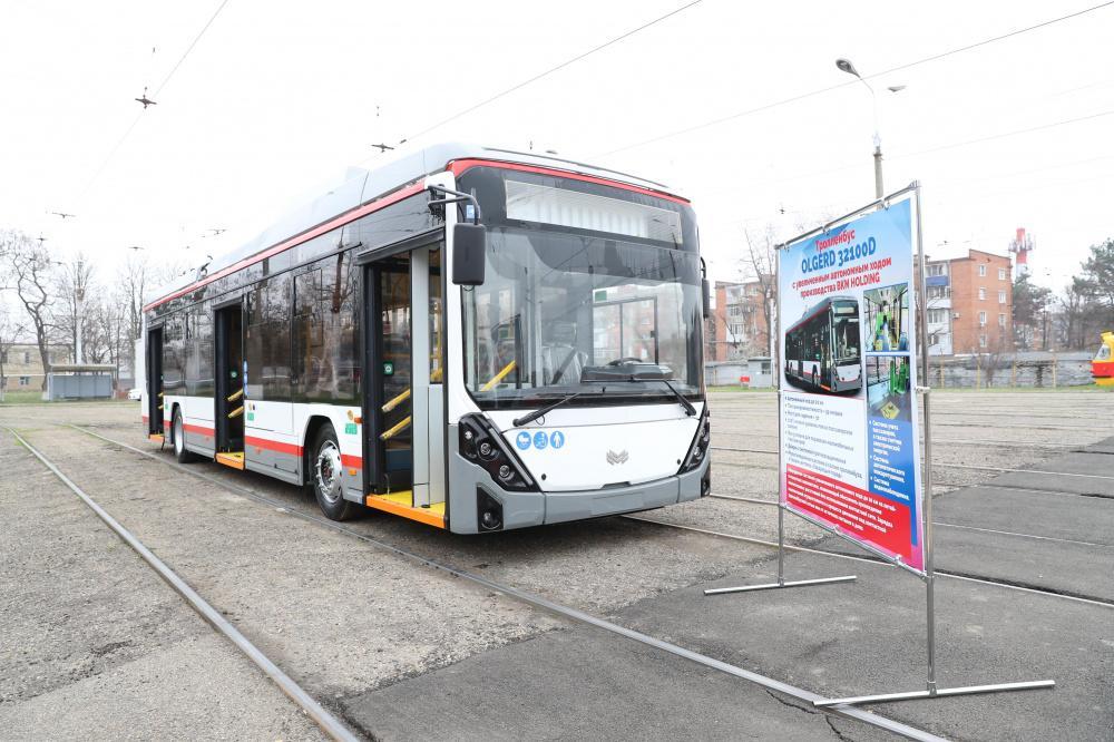 В Краснодар поступил первый из 60 новых троллейбусов