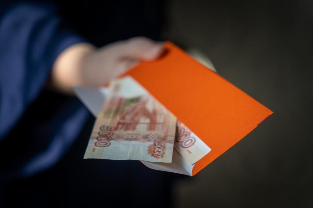 Треть россиян согласны получать зарплату «в конверте» при повышении её в два раза