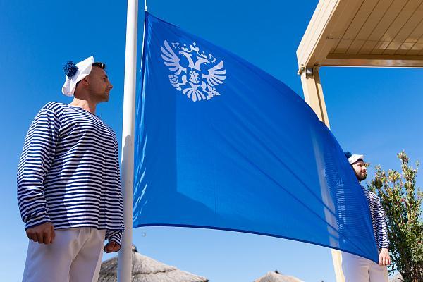 Синие флаги присвоили 35 пляжам Сочи