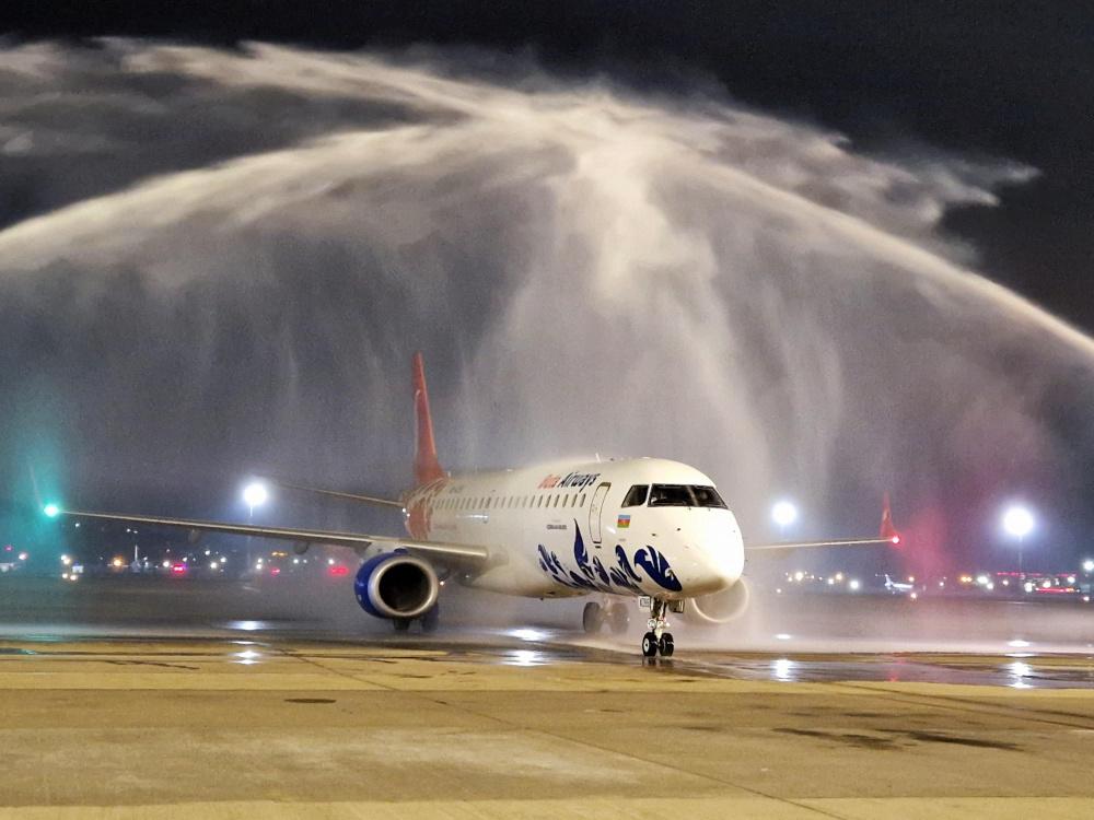 В аэропорт Сочи прилетел первый рейс авиакомпании Buta Airways из Баку