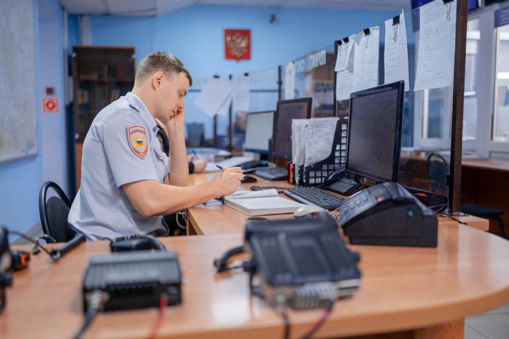 В Краснодаре сотрудники автосалона обманули 26 человек на 42 млн рублей