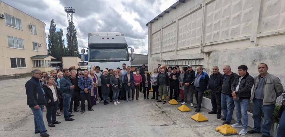 Цеха простаивают: рабочие новороссийской обувной фабрики «ВетАнна» бастуют из-за долгов по зарплате