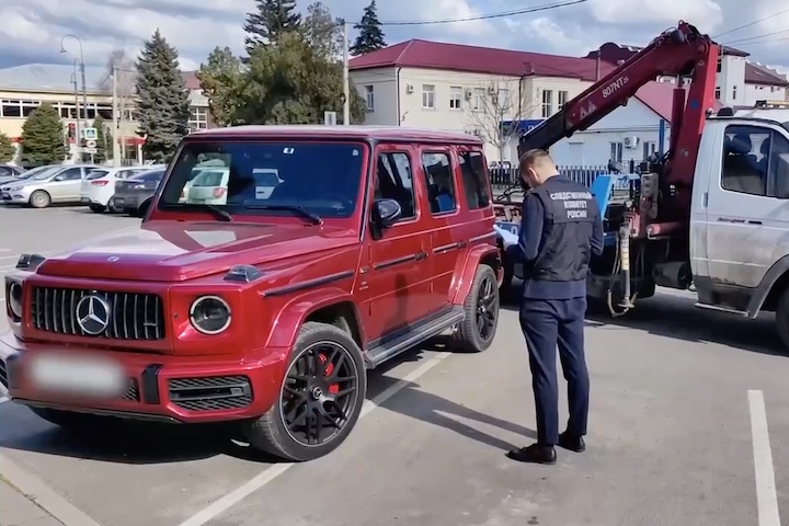 Автохам ответит в суде за блокировку проезда скорой на Кубани