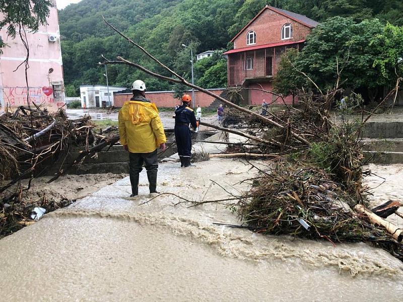 Социальные объекты Туапсинского района, пострадавшие от стихии, восстановят к 1 сентября