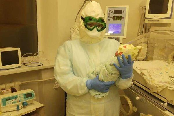 Женщина с коронавирусом родила ребенка в Горячем Ключе