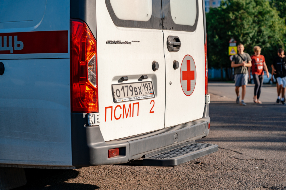 Медики БСМП Краснодара ответили на обвинения пациентки о якобы забытом тампоне во время операции