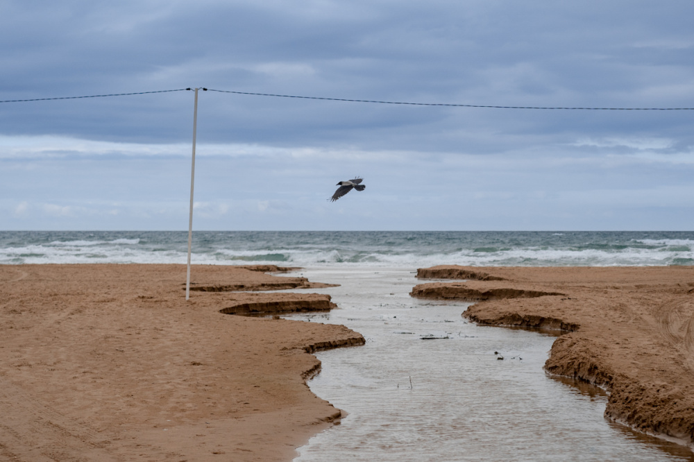 В Анапе запретили купаться в море в грозу