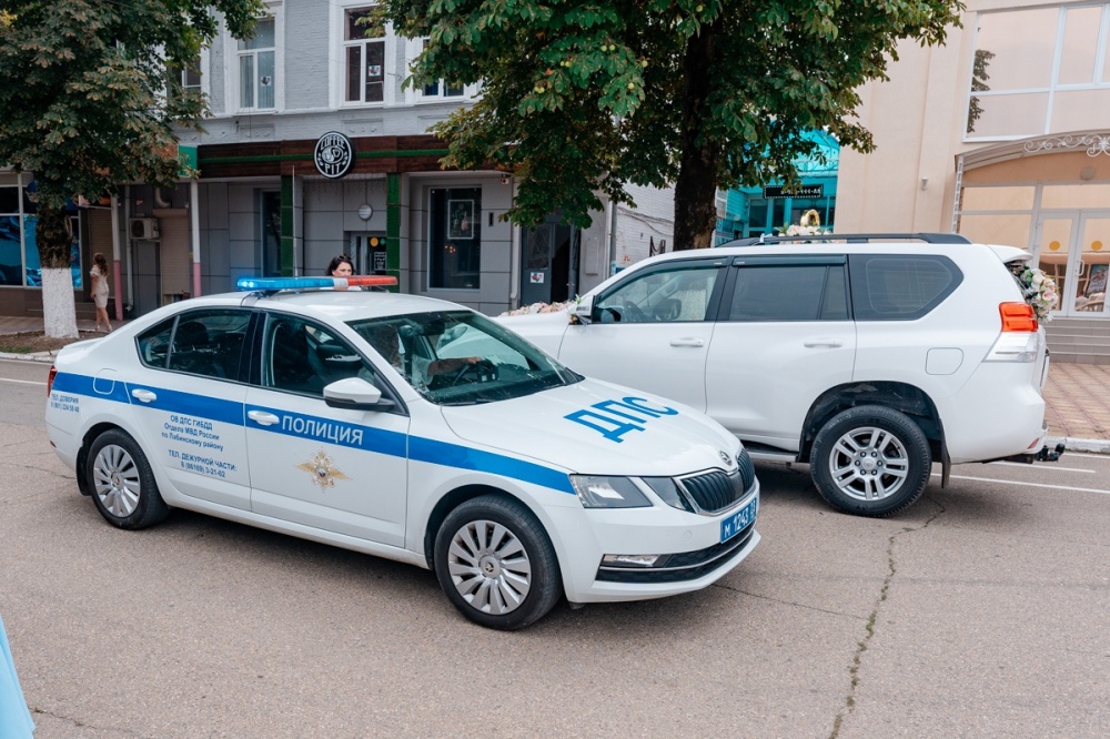 В Тихорецке женщина без сознания и с синим цветом кожи застряла в пробке