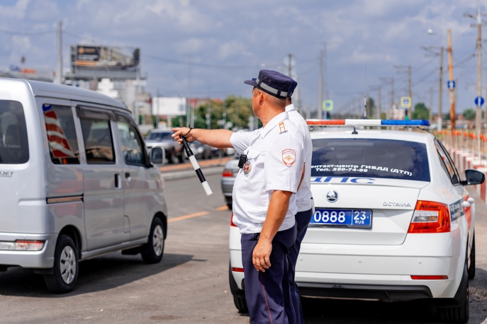Полиция задержала водителя «летающей» Нивы по тротуарам на Кубани