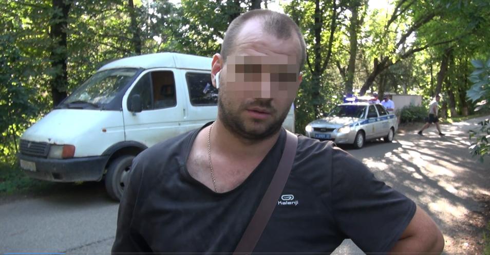 Полиция Краснодара изъяла автомобиль у «черного» мусорщика и выписала ему штраф