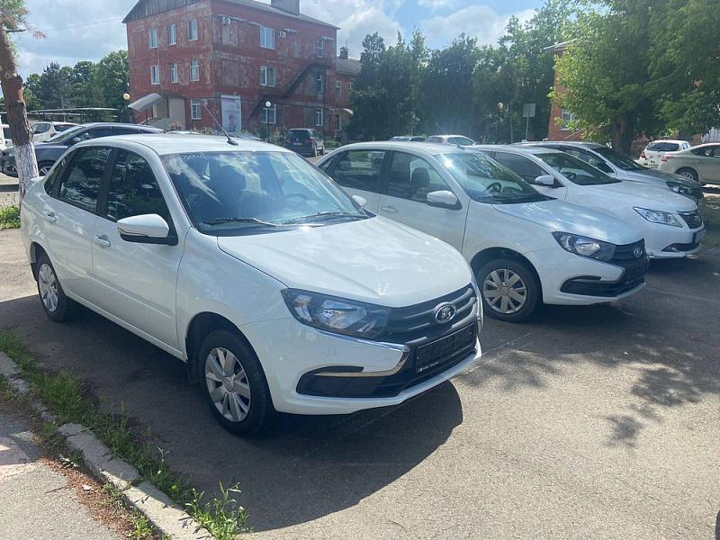 Амбулатории Крымского района получили новые автомобили