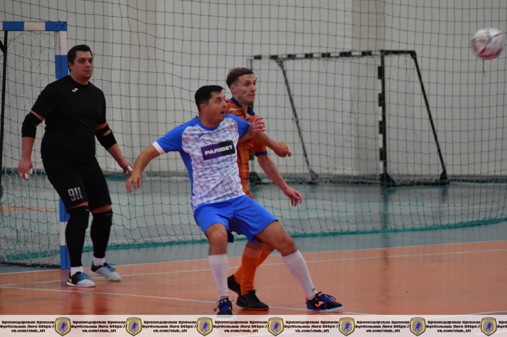 В двух лигах Чемпионата Краснодара по мини-футболу выявили участников плей-офф