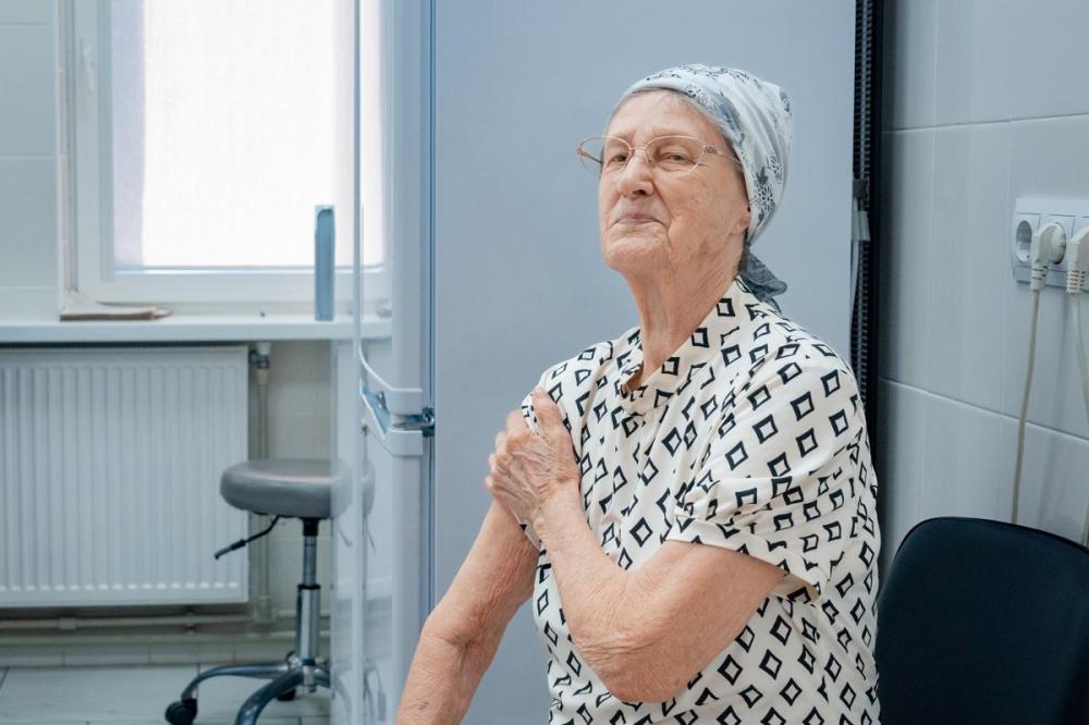 В Павловском районе врачи обследуют пенсионеров