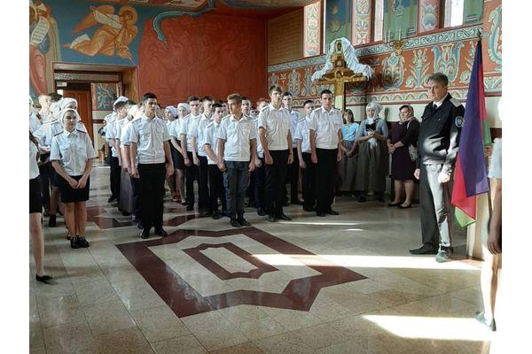 Новобранцы Союза казачьей молодежи посетили службу в храме