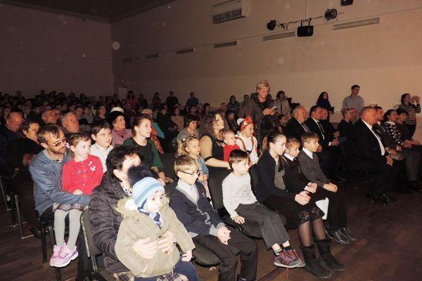 Зрители благотворительного концерта в Усть-Лабинске