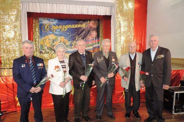 Концерт в честь Дня Героев Отечества в Усть-Лабинске