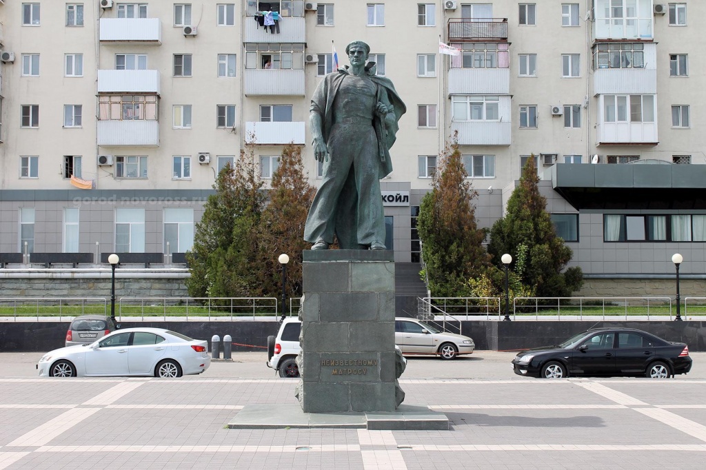 Памятник Неизвестному матросу Новороссийск