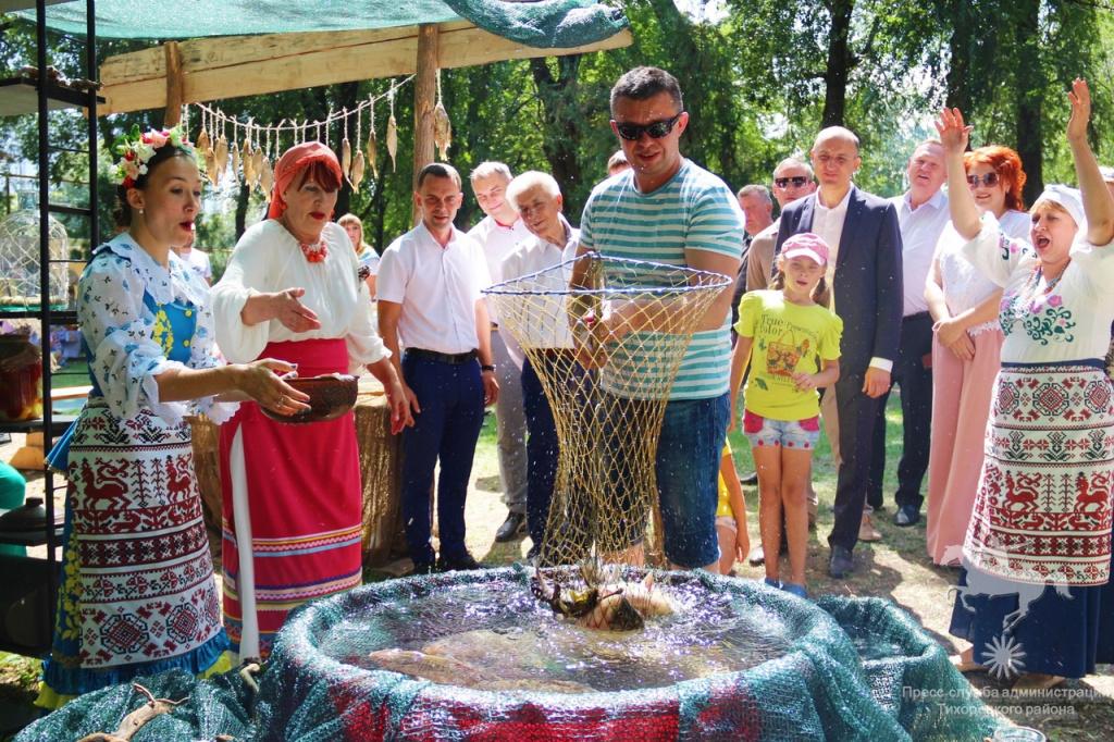 ribnaya-lovlya-tihoreck.jpg