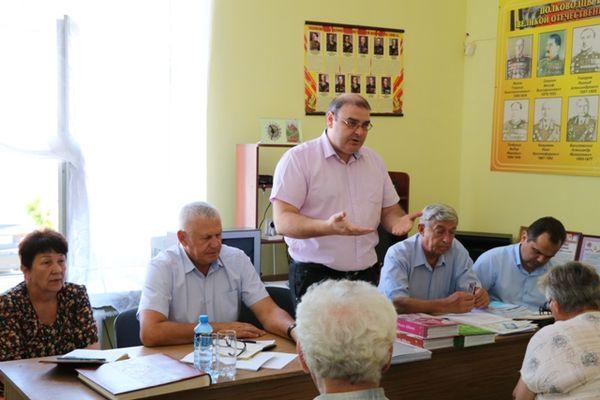vstrecha-s-veteranskim-aktivom-novokubanskogo-raiona.jpg vstrecha-s-veteranskim-aktivom-novokubanskogo-raiona.jpg