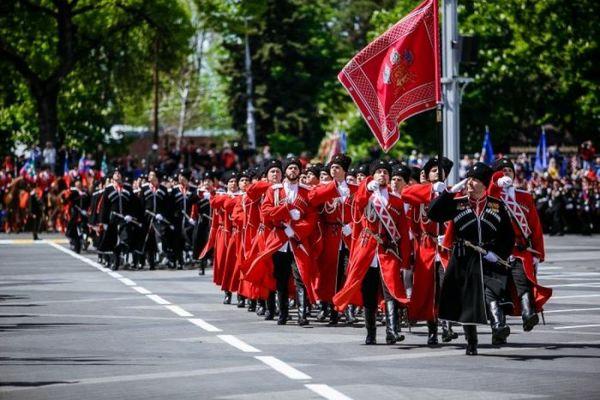 Парад казаков в станице Динская 2019