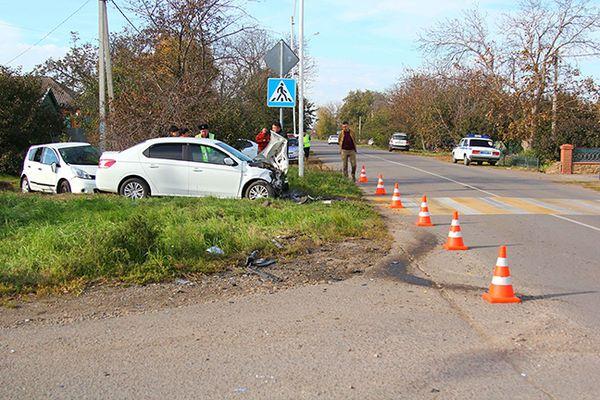 Очередная авария на перекрестке в Тихорецке
