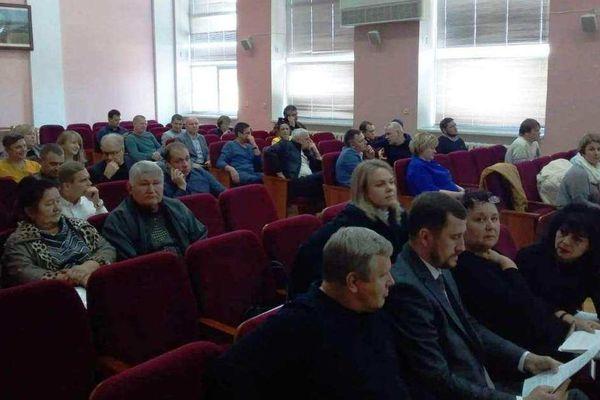 Жители высказывали недовольство происходящим
