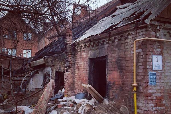 В таких условиях живет пожилая женщина